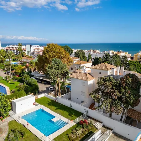 Golden - Take Care Malaga Апартаменты Торремолинос
