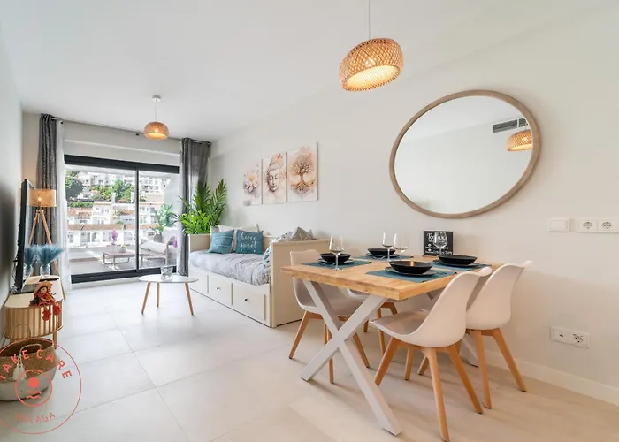 Golden - Take Care Malaga * Torremolinos