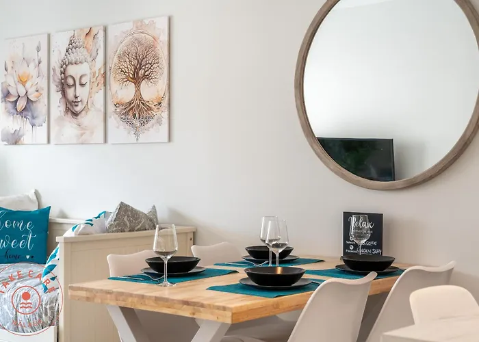 Golden - Take Care Malaga *