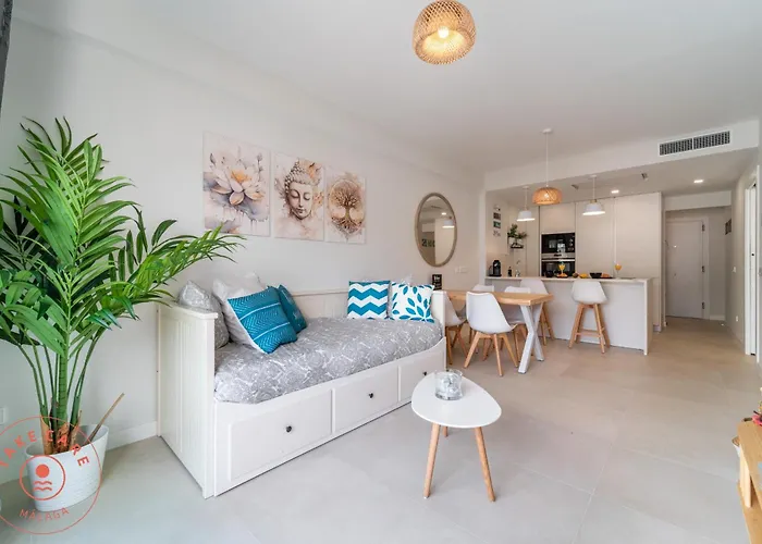 Golden - Take Care Malaga * Torremolinos