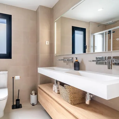 Golden - Take Care Malaga