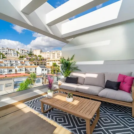 Golden - Take Care Malaga *