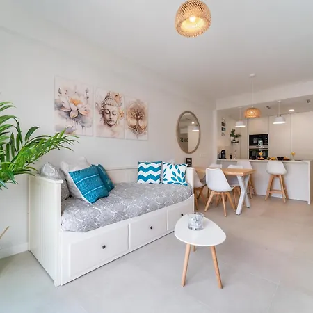 Golden - Take Care Malaga * Torremolinos