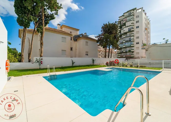 Golden - Take Care Malaga * Торремолинос